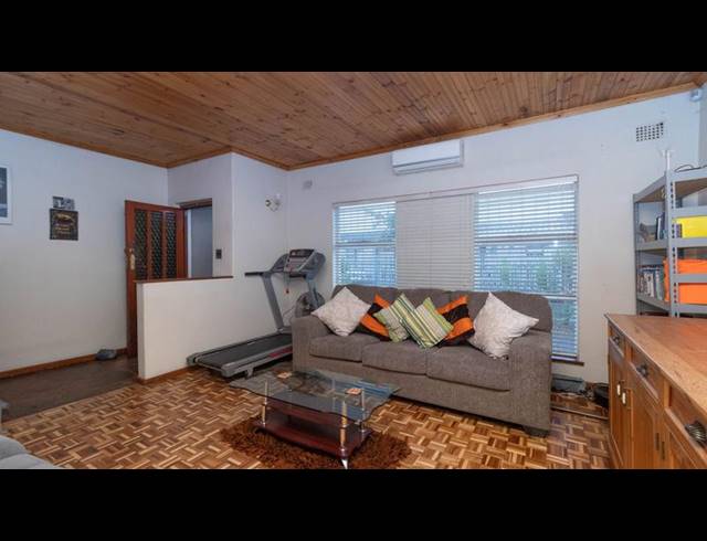 5 BEDROOM HOUSE FOR SALE IN DE KUILEN